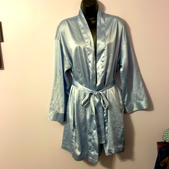 Victoria’s Secret Vintage Light Blue Satin Robe size OS - Picture 1 of 16